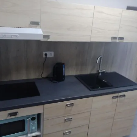 Daire Kraliky Apartman